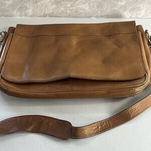 Vintage Piel Briefcase Messenger Bag Unisex Handmade in Colombia Laptop